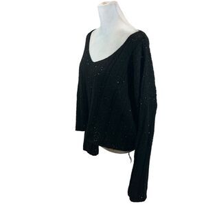Brand new with Tags Ladies Molly Bracken Black Knit V Neck‎ Sweater Size Large